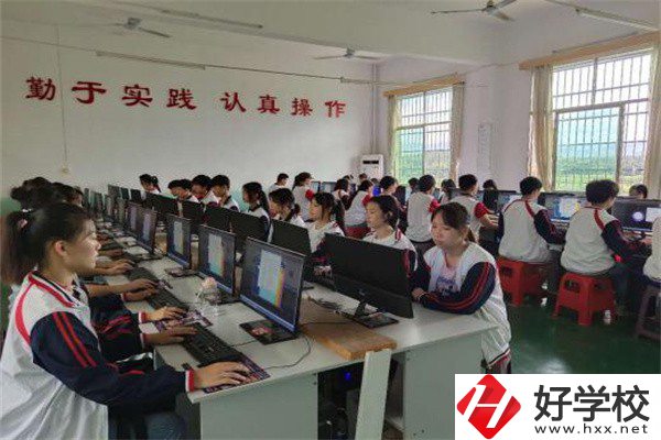 永州技校的學(xué)費(fèi)一般是多少？有什么優(yōu)惠政策？