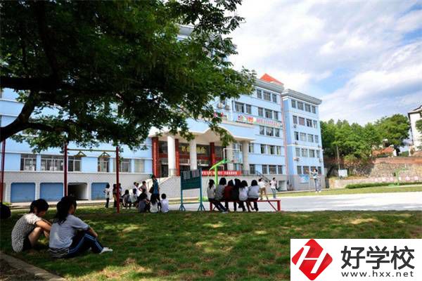 炎陵縣職業(yè)技術學校怎么樣？有哪些辦學特色？