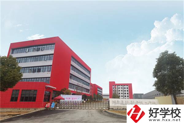 長沙有學(xué)費(fèi)不貴的民辦技校嗎？可以參加對(duì)口高考嗎？