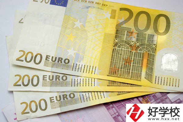 在衡陽讀職校費用貴嗎？職校生可以勤工儉學(xué)嗎？