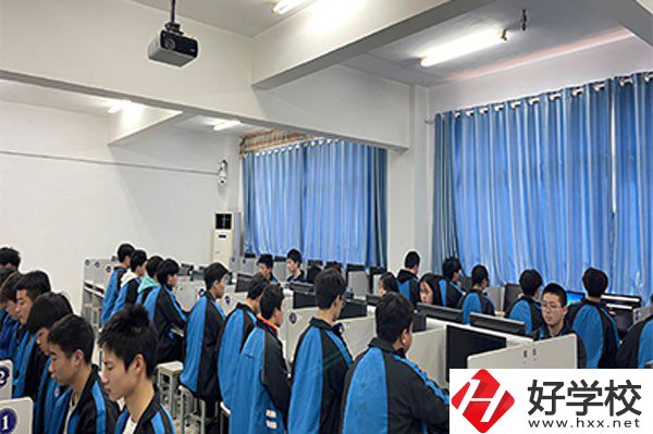岳陽(yáng)市網(wǎng)絡(luò)工程職業(yè)學(xué)校專(zhuān)業(yè)有哪些？辦學(xué)特色如何？