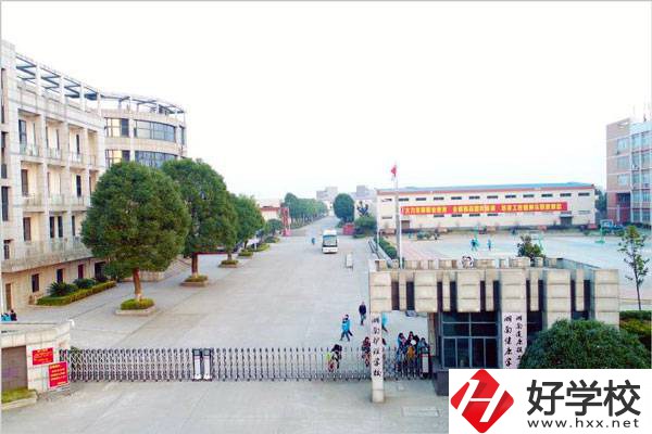 湖南醫(yī)衛(wèi)類中專有哪些？學(xué)校開設(shè)了什么專業(yè)？