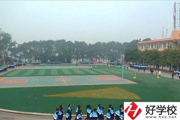 懷化市中方縣中專是公辦還是民辦的？有什么專業(yè)？