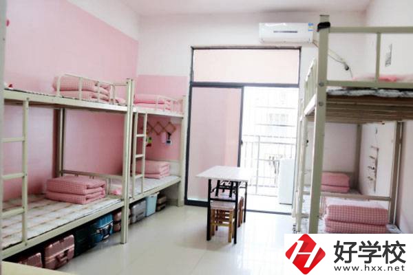 長沙環(huán)境好的民辦中專有哪些？