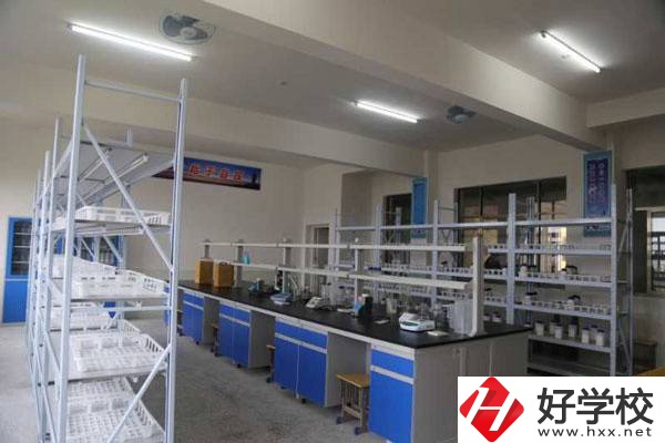 邵陽學(xué)幼兒保育專業(yè)推薦哪些學(xué)校？學(xué)費(fèi)貴嗎？