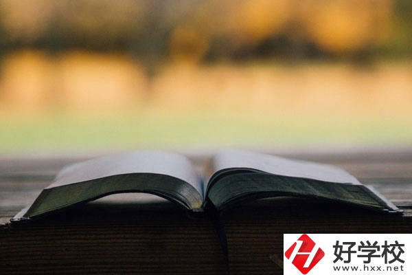 寧遠縣九峰職業(yè)中專學校好不好？宿舍怎么樣？