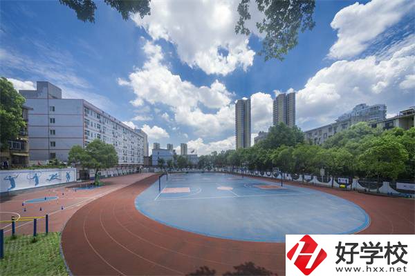 長(zhǎng)沙建筑工程學(xué)校運(yùn)動(dòng)場(chǎng)