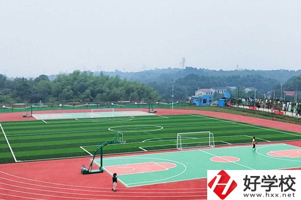 湖南華中工業(yè)技工學(xué)校好不好？