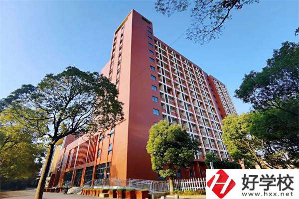湖南建筑高級技工學(xué)校是公辦嗎？辦學(xué)怎么樣？