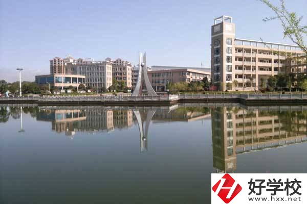 寧鄉(xiāng)市職業(yè)中專(zhuān)學(xué)校是公辦還是民辦？有哪些辦學(xué)成果？