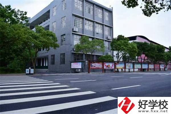 湖南道州技工學(xué)校怎么樣？有哪些辦學(xué)特色？