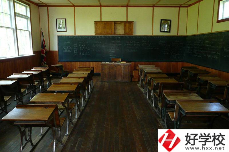 湘西州經(jīng)濟(jì)貿(mào)易學(xué)校是公辦學(xué)校嗎？怎么樣？