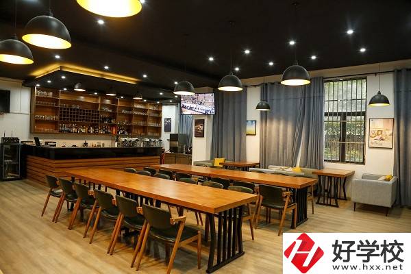 湖南比較好的中專烹飪學(xué)校有哪些？