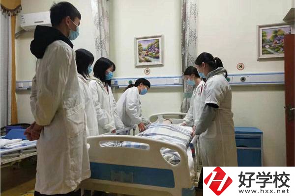 往屆初中畢業(yè)生也能讀中專嗎？湖南有哪些合適的學校？