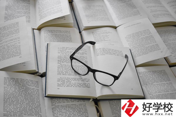 女生在衡陽讀衛(wèi)校怎么樣？有前途嗎？