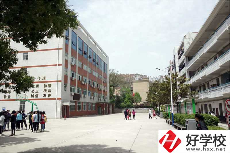 邵陽市女子職業(yè)學(xué)校值不值得報(bào)考？辦學(xué)特色是什么？