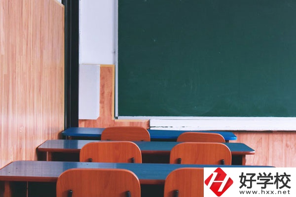 湖南省經(jīng)濟(jì)貿(mào)易職業(yè)中專學(xué)校汽車維修值得學(xué)嗎？