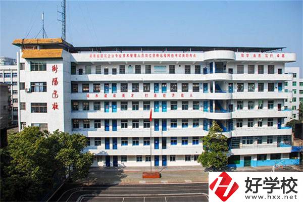衡陽建筑職校怎么樣？建筑類專業(yè)就業(yè)前景怎么樣？