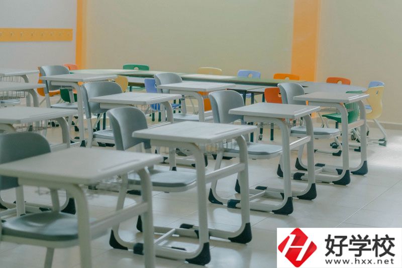 湘潭第一職業(yè)中專師資力量如何？學(xué)費(fèi)多少？