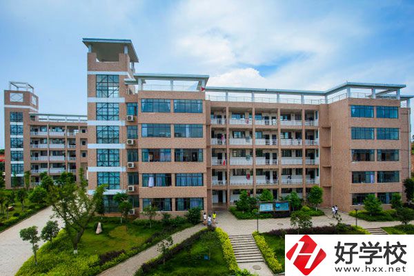 寧鄉(xiāng)職業(yè)中專學(xué)校開(kāi)設(shè)有哪些專業(yè)？有什么招生要求？