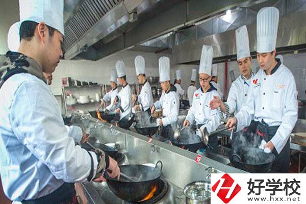 株洲比較好的廚師培訓(xùn)學(xué)校有哪些？烹飪專業(yè)好就業(yè)嗎？
