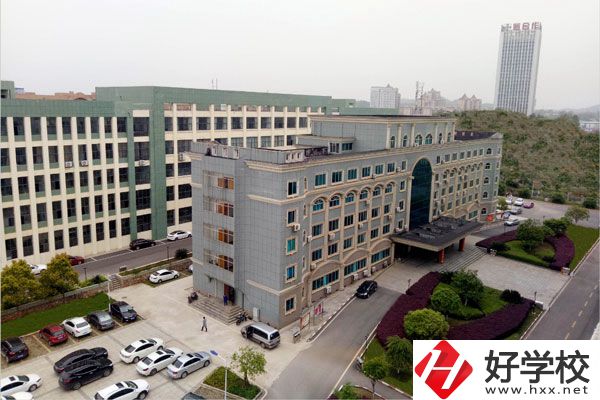 婁底技師學(xué)院怎么樣？有哪些專業(yè)？
