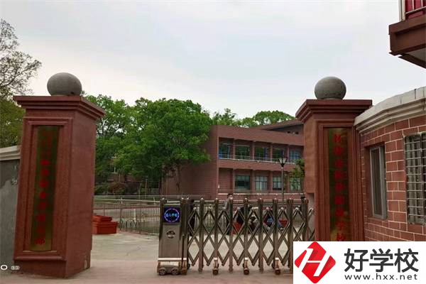 懷化洪江市有哪些中專學(xué)校？有什么辦學(xué)特色？