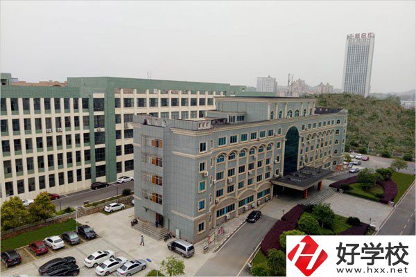 婁底技師學(xué)院怎么樣？設(shè)施設(shè)備如何？
