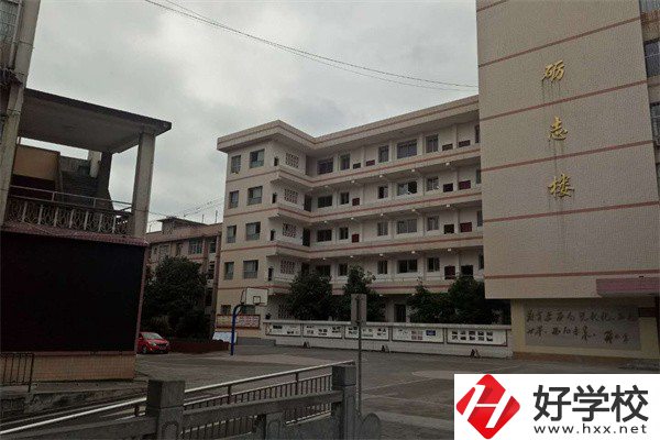 湘西有哪些民辦中?？梢酝扑]？有什么辦學(xué)特色？